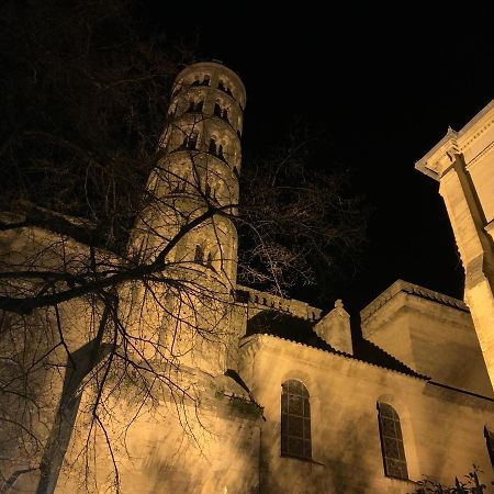 Appartement De Charme Dans Le Coeur Historique D'Uzès Екстериор снимка
