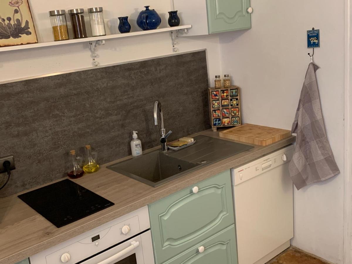 Appartement De Charme Dans Le Coeur Historique D'Uzès Екстериор снимка
