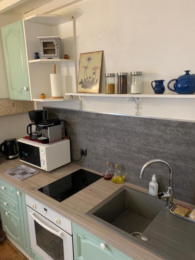 Appartement De Charme Dans Le Coeur Historique D'Uzès Екстериор снимка
