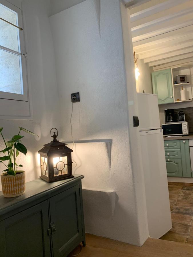 Appartement De Charme Dans Le Coeur Historique D'Uzès Екстериор снимка