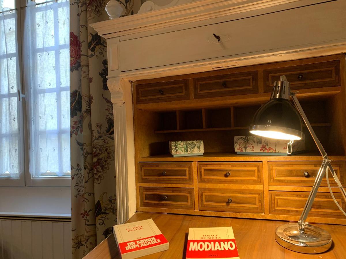 Appartement De Charme Dans Le Coeur Historique D'Uzès Екстериор снимка