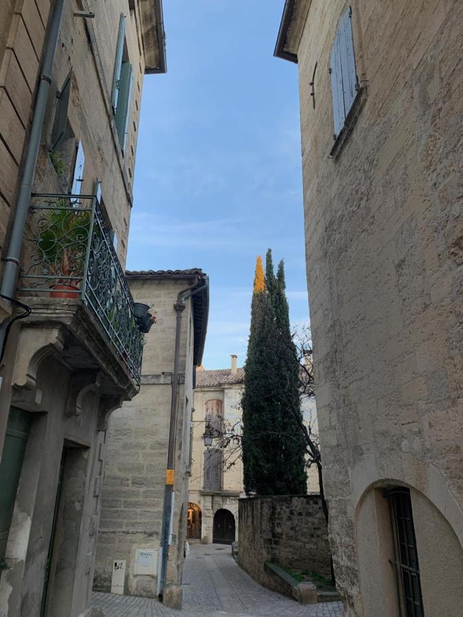 Appartement De Charme Dans Le Coeur Historique D'Uzès Екстериор снимка