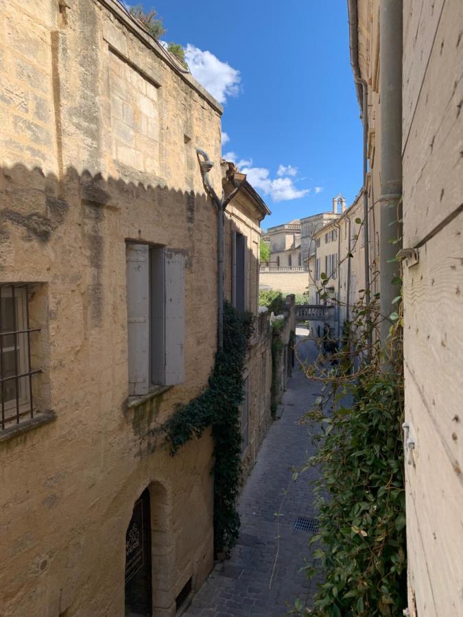 Appartement De Charme Dans Le Coeur Historique D'Uzès Екстериор снимка