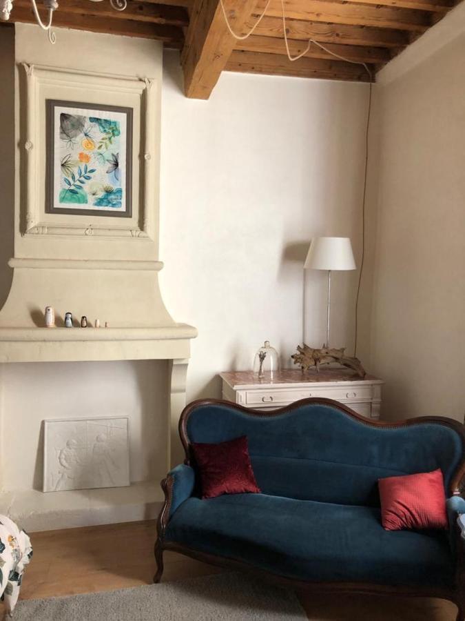 Appartement De Charme Dans Le Coeur Historique D'Uzès Екстериор снимка